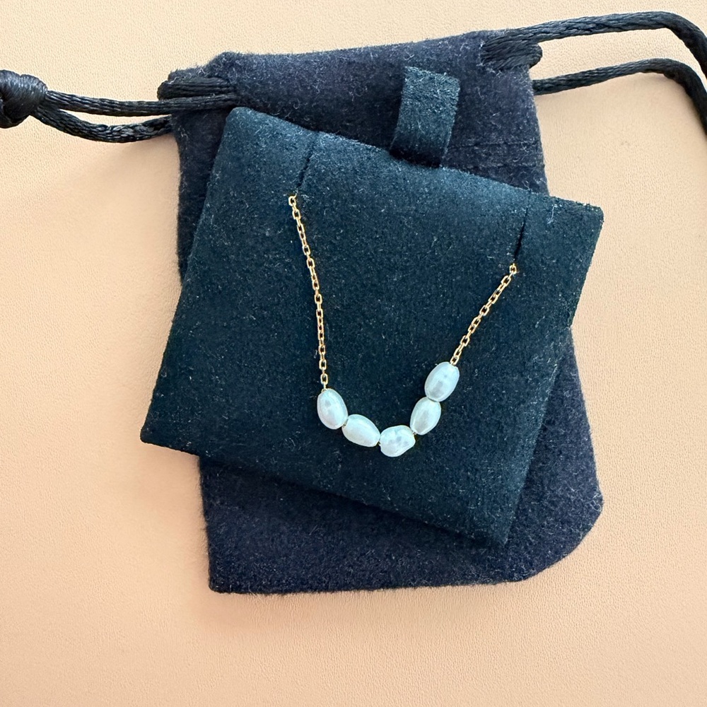 Mejuri Solid gold fresh water pearl necklace